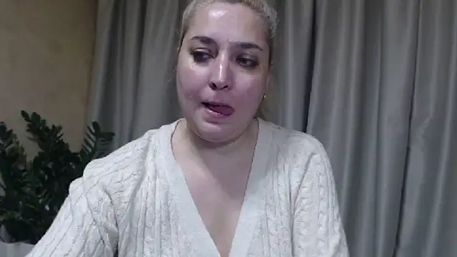 Live sex cam of sweetpussy13