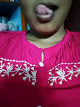 srav43 - Srav43's free webcam