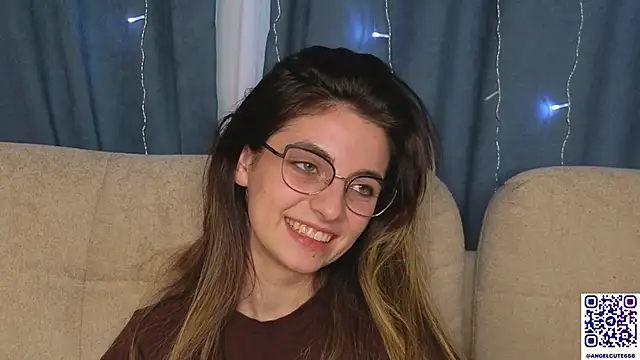 casandramickell - CasandraMickell's free webcam - UK Sex Cams