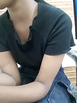 navya67 - Navya67's free webcam