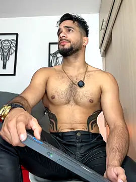 maximiliano_ford - Maximiliano_ford's free webcam - UK Sex Cams