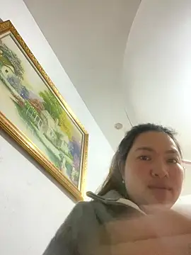 Nhung584 live on StripChat 