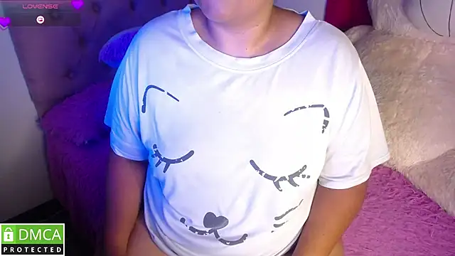 Live sex cam of KittyHot20