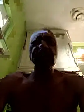 yasohw live cam screenshot male on Wusca – Live Webcams, Replays & GIFs