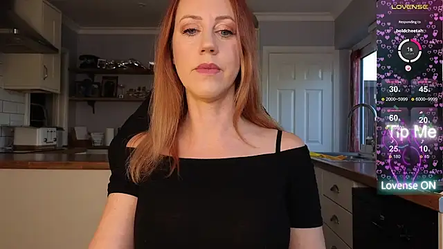 stripmequick - Stripmequick's free webcam - UK Sex Cams