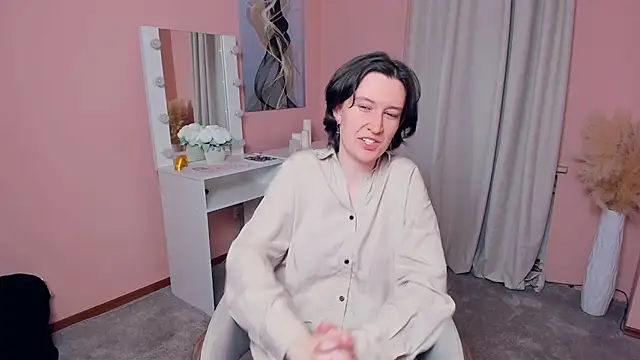 Nena Briand (NenaBriand)