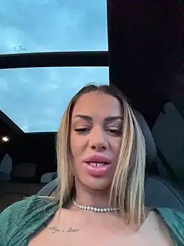 kirstievegas xxx live show