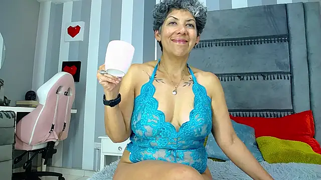 julianewell - Julianewell's free webcam - UK Sex Cams