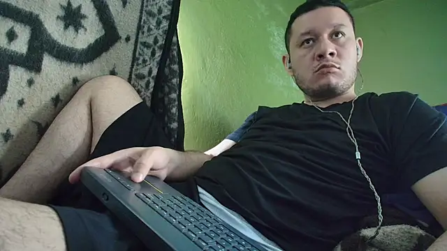 sweet_cock28 - Sweet_cock28's free webcam - UK Sex Cams