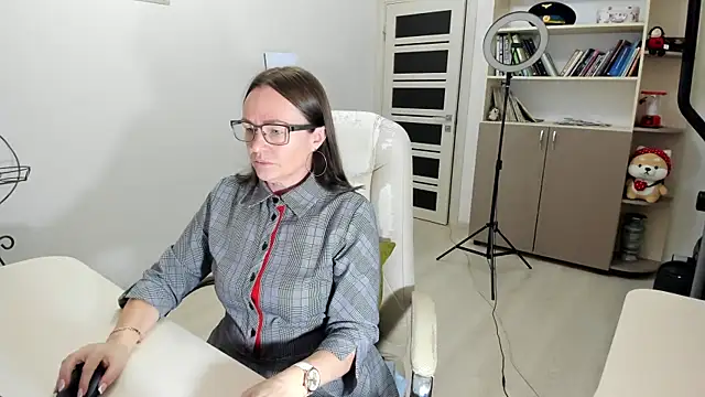 vika73 - Vika73's free webcam