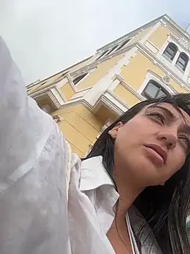 Ninabigtitied Live Webcam on Stripchat