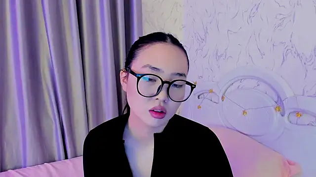 akino_hen - Akino_hen's free webcam