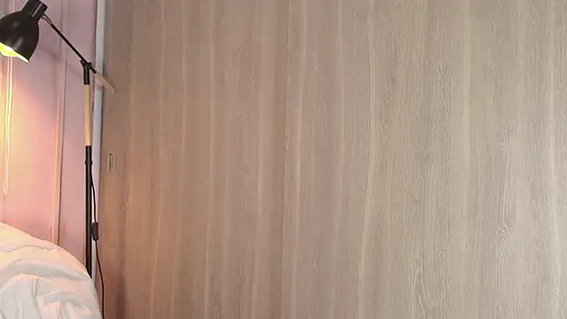 emily_sweett24 - Emily_sweett24's free webcam