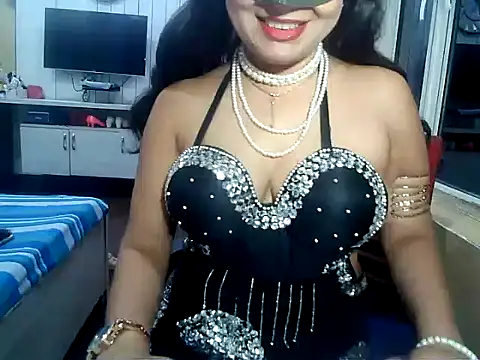 yourradhika - Yourradhika's free webcam