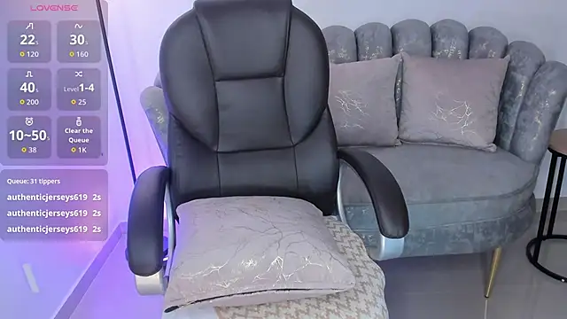 Aida_adams from StripChat