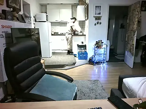 mihaimichael - Mihaimichael's free webcam