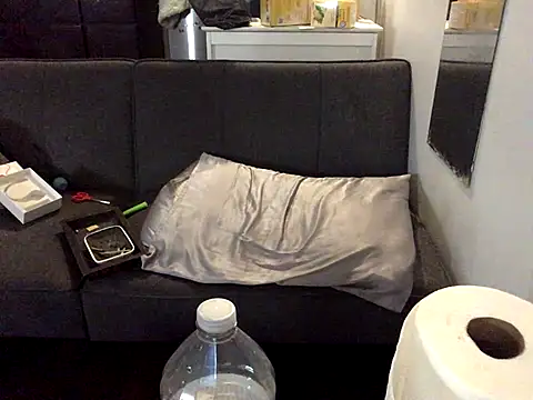 littyleesh1 (F young) - ride that dick baby 2 mins 🤠🔥