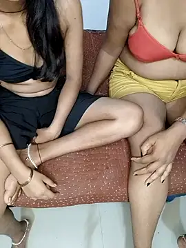 Unique_MomandDaughterrs