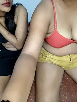 Unique_MomandDaughterrs