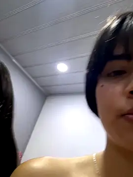 nicky_and_isabella webcam stripchat model stream image