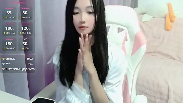 wawa-77 (F young) - 穿上亮晶晶水钻小内裤，闪瞎你的眼哈哈