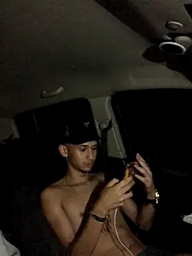 santiago24cmandmyfriend