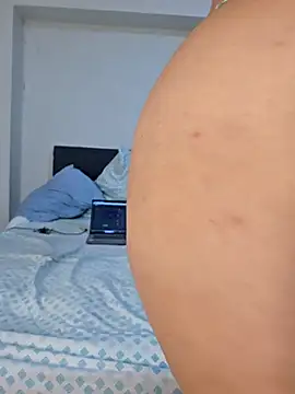 Webcam Model (Khloekiss)  is live.Free join now!