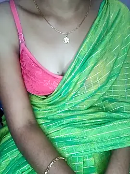 Webcam Model (Godavari_pilla)  is live.Free join now!