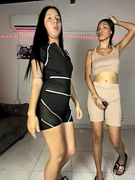 royalgirls_x Live Webcam on Stripchat