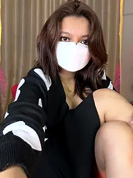 Webcam Model (_Lunaaa)  is live.Free join now!