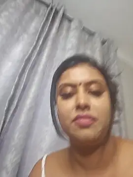 Webcam Model (Indian_GlowingMiax)  is live.Free join now!