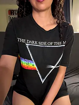 Webcam Model (marylr2)  is live.Free join now!