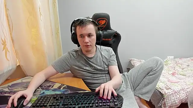 iliaskrislove - Iliaskrislove's free webcam - UK Sex Cams