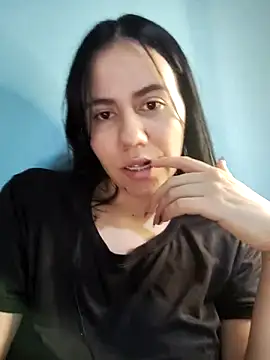 Webcam Model (valen-sexx)  is live.Free join now!