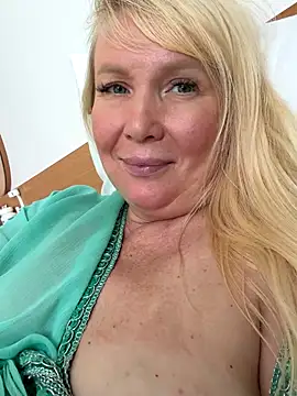 emmainlove23 (F milf) - I LIKE WHEN YOU USE MY VIBE TOY 🥰