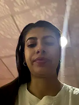 Webcam Model (Lenapink19)  is live.Free join now!