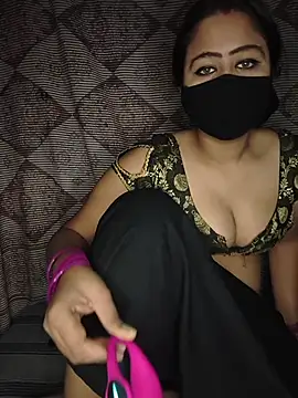 Webcam Model (priya__angel)  is live.Free join now!