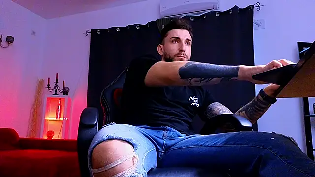 mightyaaron66 (M young) - 𖤐🔥 parTy Time ,House parTy  !  💨𖤐