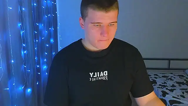 kittenmurr - Kittenmurr's free webcam