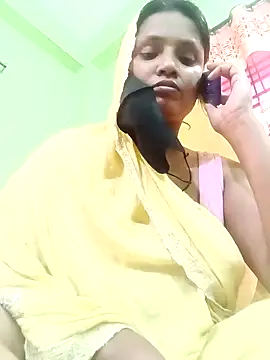 Megla879 live on StripChat 