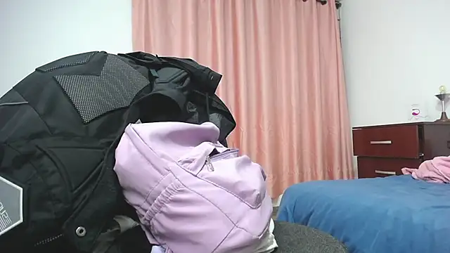 sarabubbie - Sarabubbie's free webcam