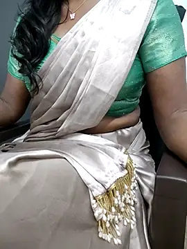 Webcam Model (Tamilmallu-duskygirl03)  is live.Free join now!