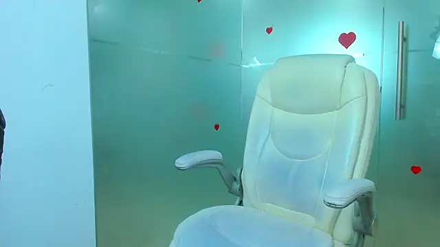 queenrafaella - Queenrafaella's free webcam - UK Sex Cams