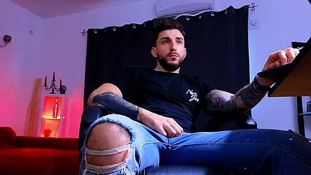 mightyaaron66 (M young) - 𖤐🔥 parTy Time ,House parTy  !  💨𖤐