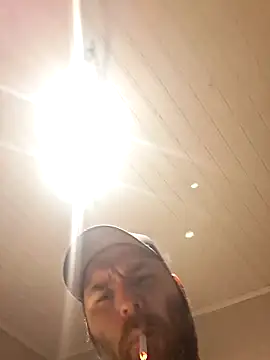 bamse28 (Ask my age) - Make me cum