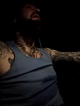 Beardedtattood Live Webcam on Stripchat
