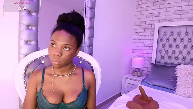 Live sex cam of AmiraMorgan