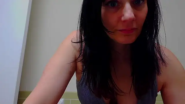 xxxCrystalLakexxx from StripChat is inFreechat