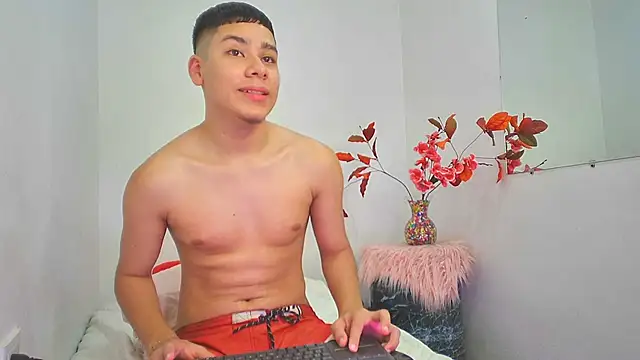 Lucastorrez01