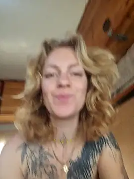 DeesseLilli live cam